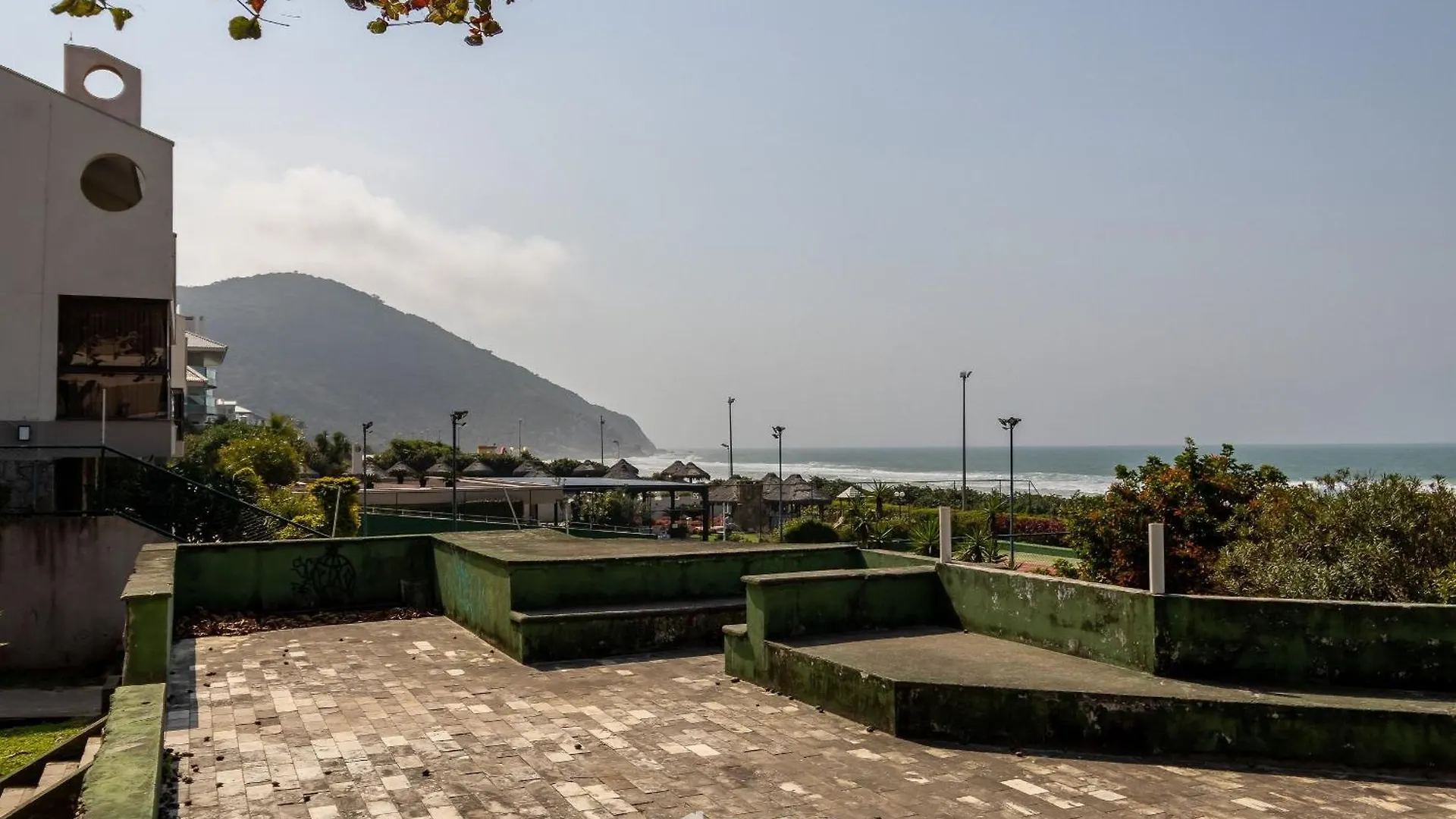 아파트 Apto C/Churrasq E Acesso A Praia Brava Rra0103 Florianópolis